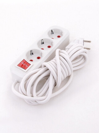 P90202 Подовжувач 3гнізда, 4,8м., 60, <strong>3.31</strong>