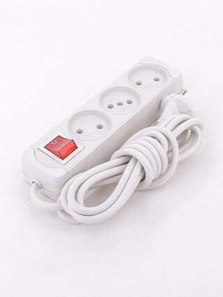 P90101 Подовжувач 3гнізда, 2,5м., 60, <strong>2.08</strong>